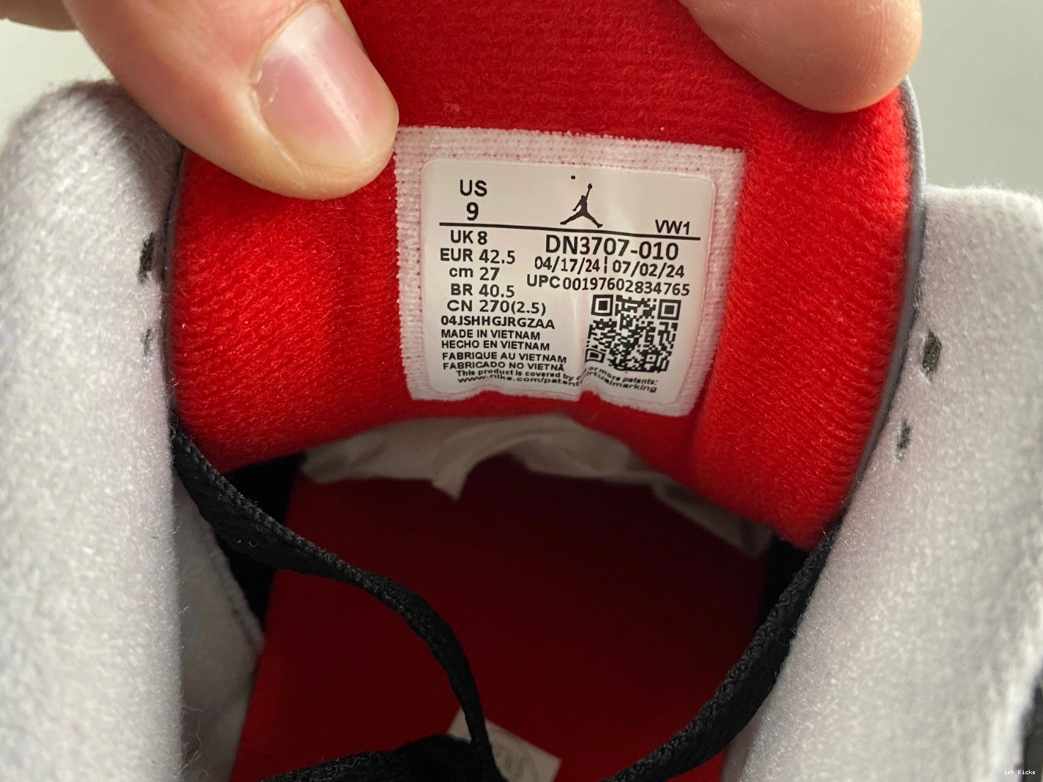 2024 Jordan Cement Black Air DN3707-010 3 0128